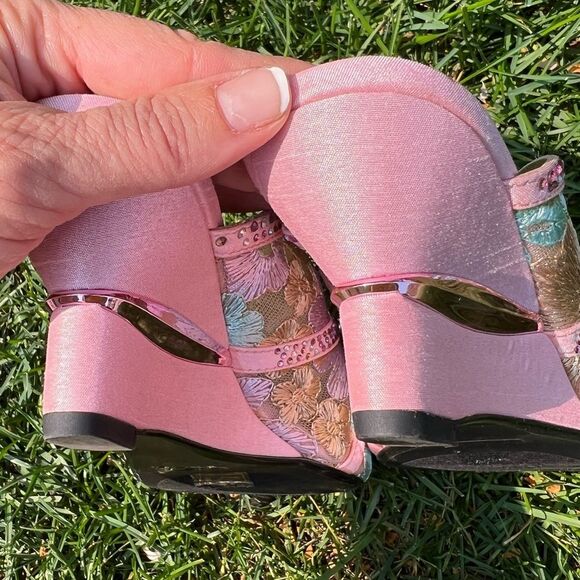 Floral Jeweled Pink Wedges Gail Womens Size 6.5 EUC - Picture 11 of 13